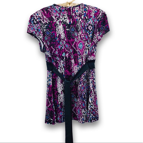 THERAPY | Cap Sleeve Waist Tied Patterned Blouse - Picture 2 of 9